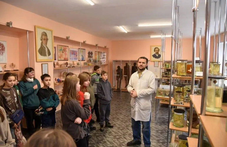 Ученики лицея №6 посетили Полтавский государственный медицинский университет и ознакомились с музеем и учебными экспонатами