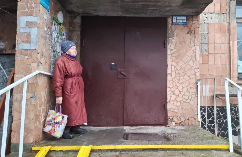 Лифт на улице Украинской Повстанческой Армии не работает месяц: жители ждут ремонта