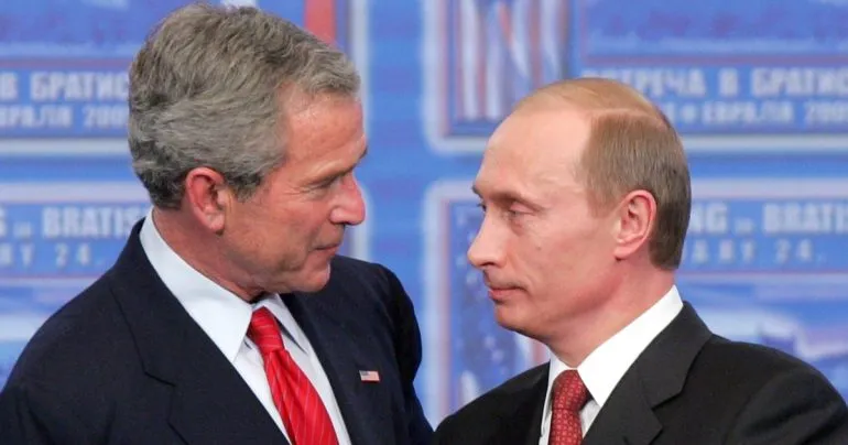 Путин отрицал право Украины на существование еще в 2001 году — раскрыты стенограммы