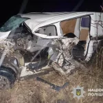 ДТП возле Шишацкой громады: микроавтобус столкнулся с трактором, есть пострадавший