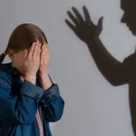 В Полтавской области взяли под стражу мужчину за изнасилование 13-летней падчерицы