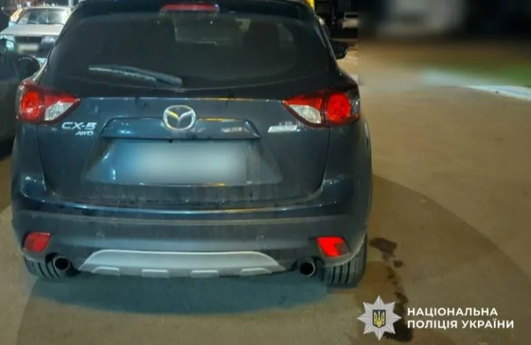 В Полтаве на парковке автомобиль сбил 87-летнего пешехода: подробности ДТП