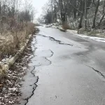 Жителі Монастирської гори вимагають 40 млн грн на ремонт серпантину: можливий мітинг