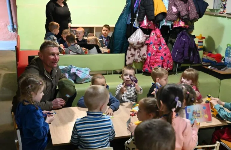 Проверка укрытия в начальной школе №46 Полтавы: условия безопасности для детей