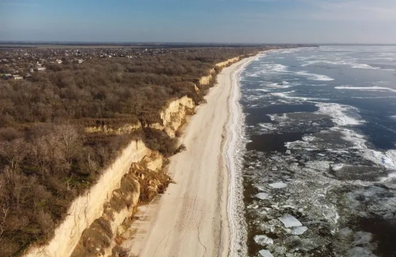 Полтавська облрада просить «Укргідроенерго» долучитися до фінансування берегоукріплення Дніпра