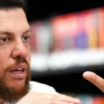 Литва может аннулировать вид на жительство Леонида Волкова из-за высказываний о РДК