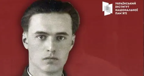 Надто вільний для системи. УІНП створив слайдер із найяскравіших цитат Василя Симоненка