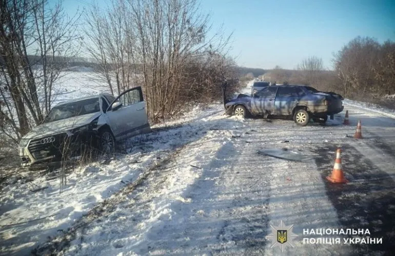 На Полтавщині внаслідок ДТП між ВАЗ і Audi постраждала 20-річна дівчина