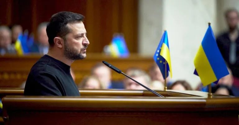 Зеленский подал в Верховную Раду законопроекты о продлении военного положения и мобилизации