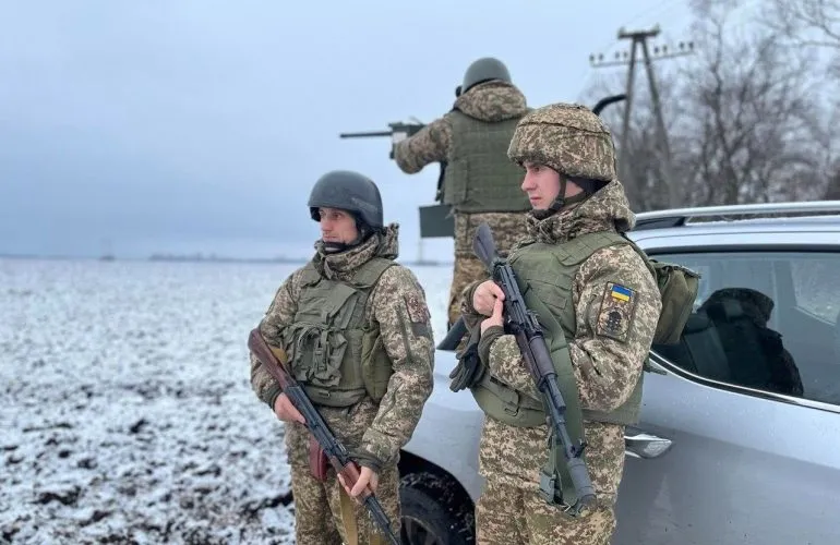 Росія здійснила масовану атаку на Україну 127 ударними дронами Shahed та іншими БпЛА