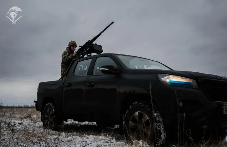 Масштабная ночная атака: Россия применила 121 дрон и баллистическую ракету по Украине