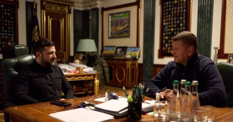 Зеленский провел встречу с послом Залужным в Великобритании