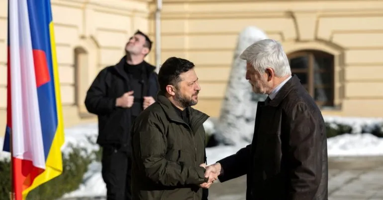 Президент Чехії Павел заявив про можливі болючі поступки України для завершення війни