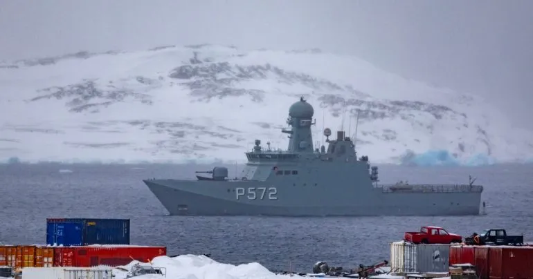 Франція пропонує навчання НАТО в Гренландії і готова фінансово долучитися