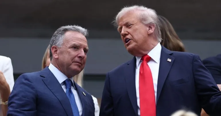 Спецпосланець США Віткофф провів таємну зустріч із Резою Пахлаві у вигнанні