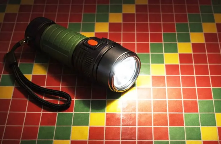 Графік погодинних відключень електроенергії на Полтавщині 24 січня