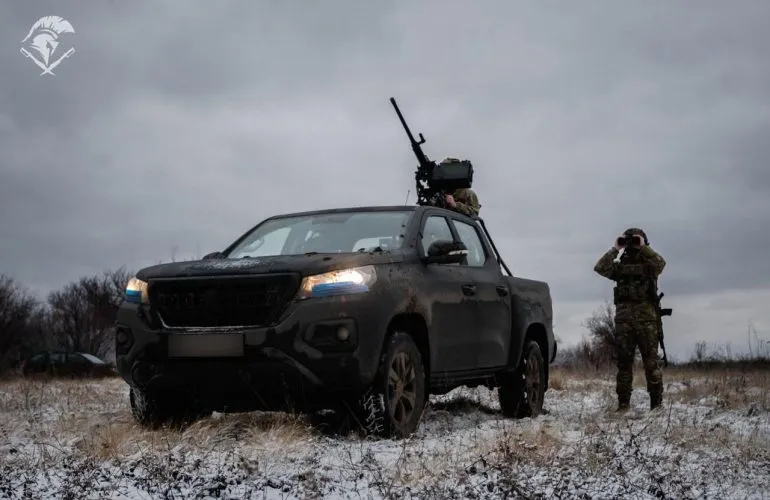 Масштабна нічна атака: росія застосувала 97 дронів проти України
