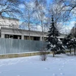 У Полтаві визначають вартість демонтажу незаконної прибудови «Старнайт» біля історичної будівлі