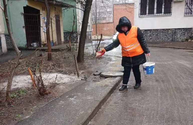 Полтавців просять уникати поїздок і перебування на вулицях
