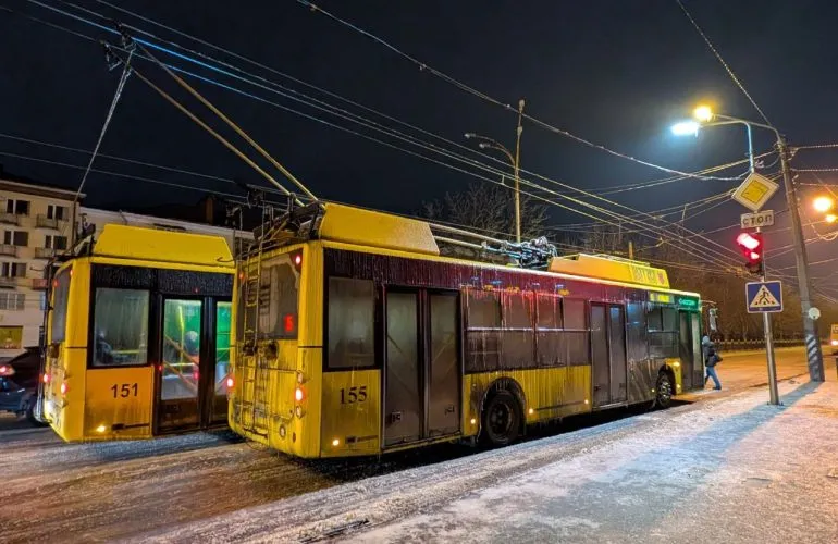 У Полтаві через негоду частково зупинили рух тролейбусів