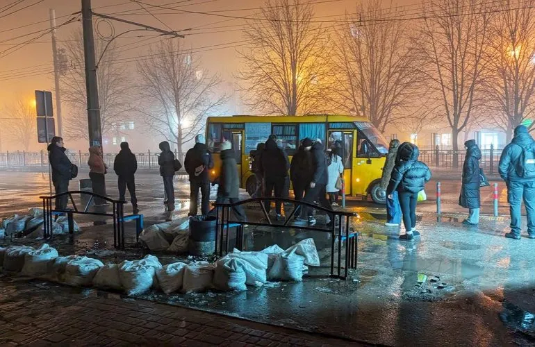 Ремонт 24 остановок за 24 млн грн: бюджет покрывает лишь треть