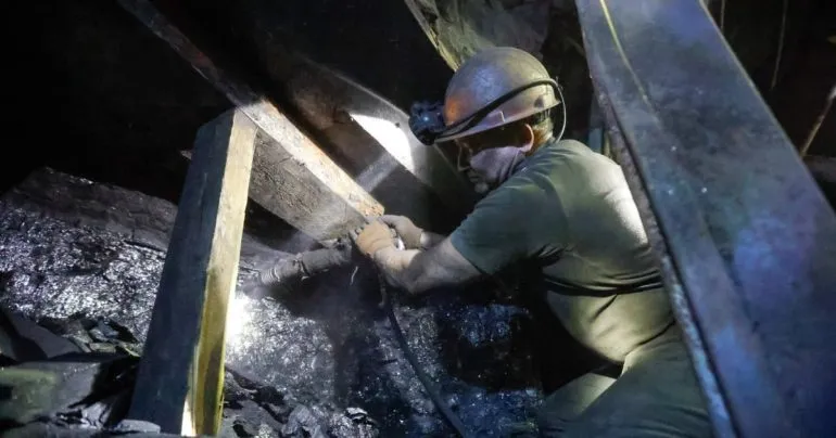 Вугільна галузь Донбасу: чому шахти в окупації збиткові