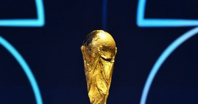 Президент ФИФА поддержал возвращение России к соревнованиям — реакция Киева