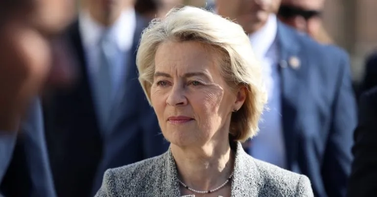 Еврокомиссия представила 20-й пакет санкций против России