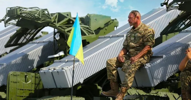 Зеленський дозволив чоловікам старше 60 років підписувати річний контракт із ЗСУ