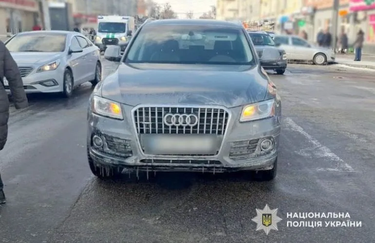 В Полтаве Audi сбила девушку на пешеходном переходе