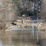 Низьководний міст у Диканській громаді затопило через Ворсклу