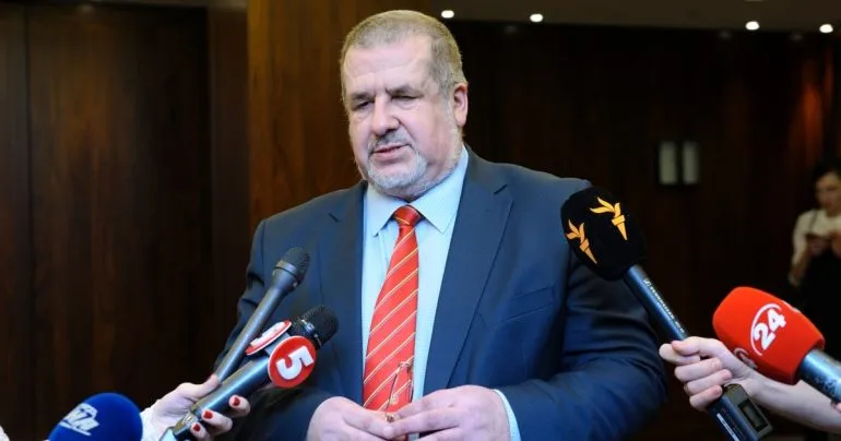 Чубаров вітає указ Зеленського про правовий статус Меджлісу