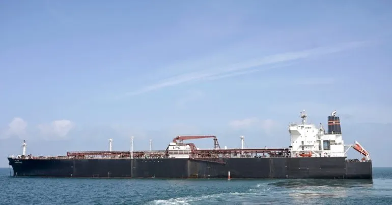 Не лише нафта і газ: як блокада Ормузької протоки впливає на світові ринки