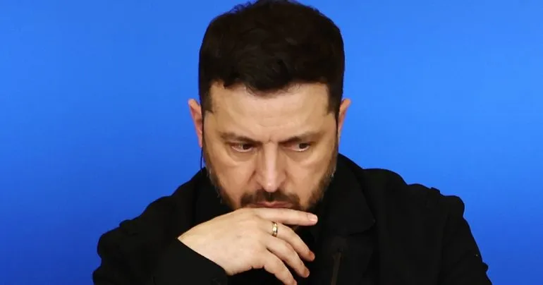 Зеленский объявил режим тишины с 00:00 6 мая